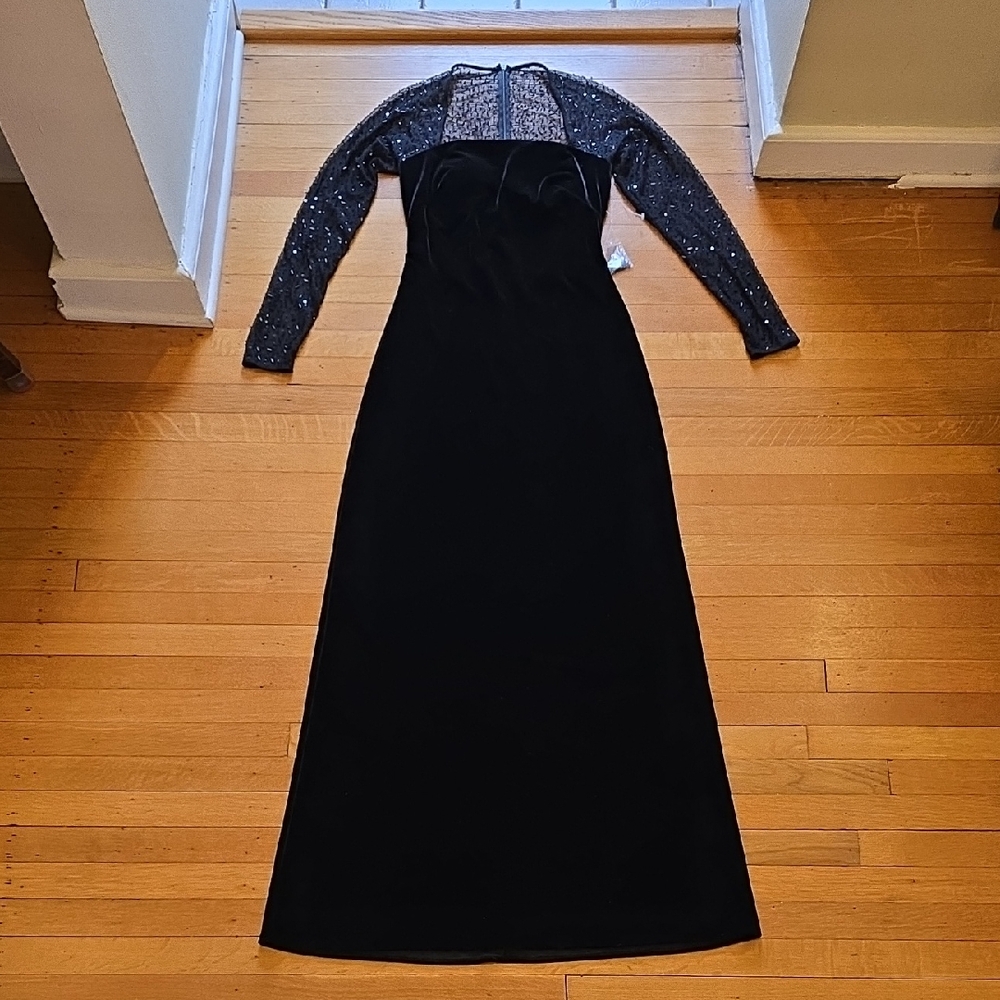 NWOT, JS Boutique, Black Velvet Mesh Beaded Illusion Evening Gown, Women's 6